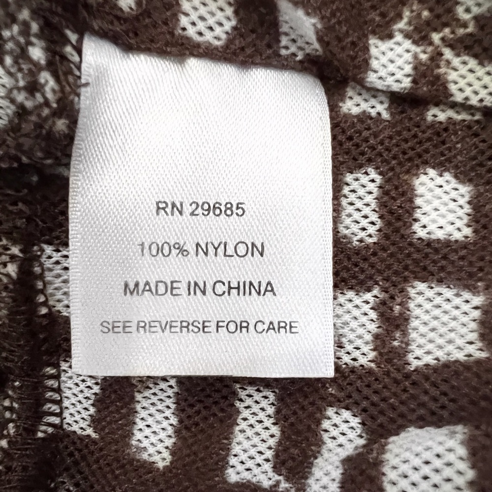 PENDLETON Turquoise and Silver
Embellishments V-neck Top - Picture 10 of 10